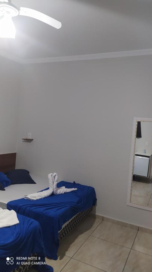 Pousada Quarto Com Frigobar,Ar E Garagem Gratuita Aparecida  Zewnętrze zdjęcie